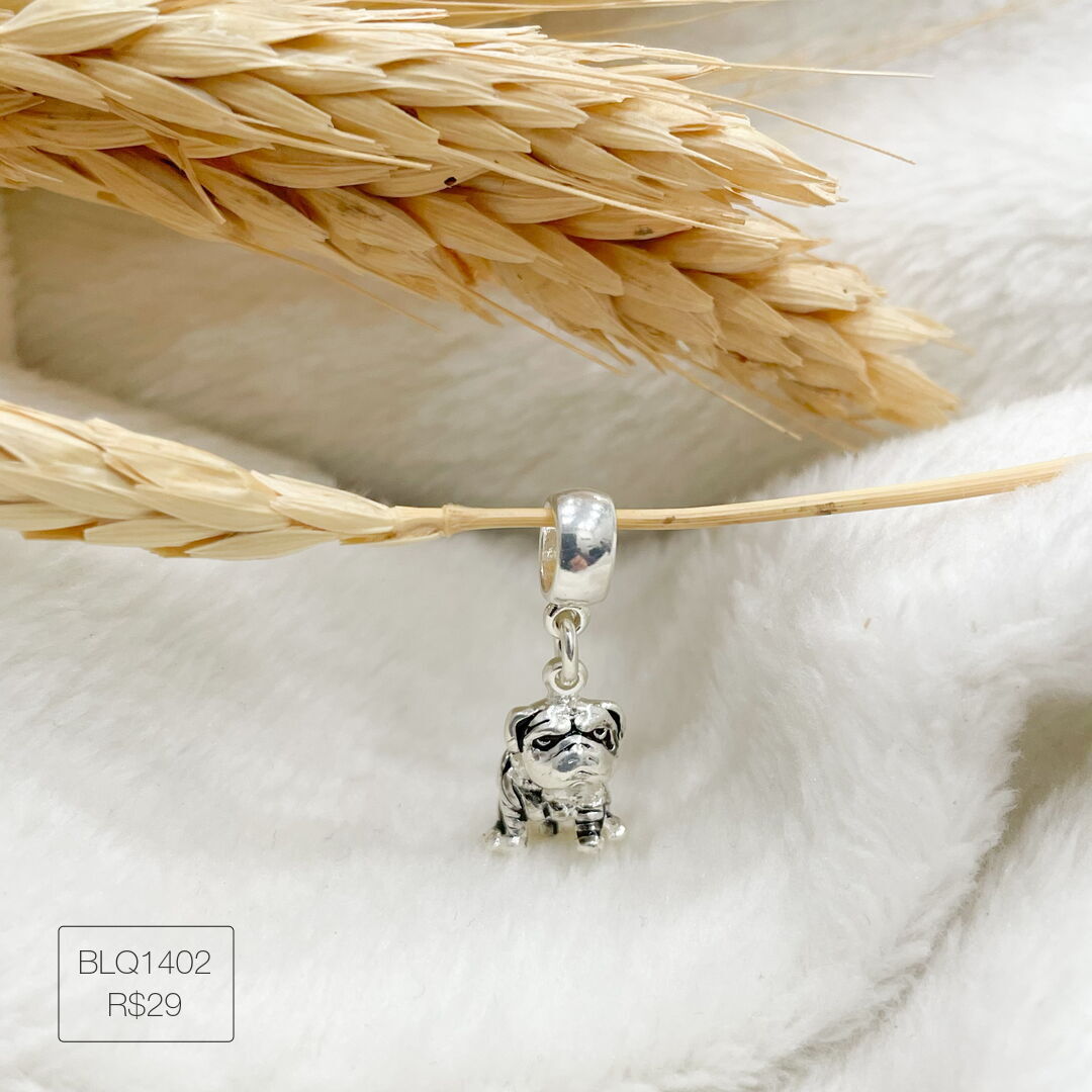 Berloque Bulldog Francês Pendurado Esmaltado Prateado